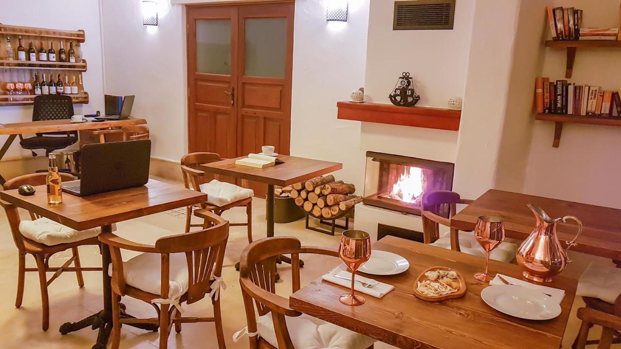Rebetiko Hotel アラカティ エクステリア 写真