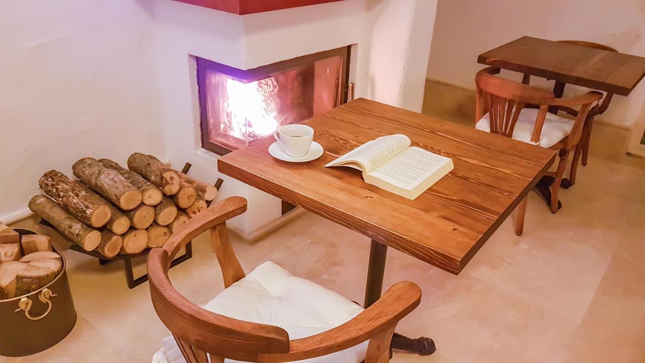 Rebetiko Hotel アラカティ エクステリア 写真